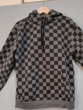 Forever 21 Men's Black and Gray Checkered Zip-Up Hoodie